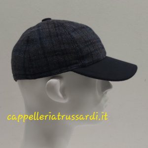 BERRETTO BASEBALL VISIERA 100% LANA SCOZZESE BLU CON PARAORECCHIE MADE IN ITALY