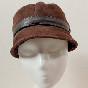 CAPPELLO IN VERO MONTONE MARRONE SCURO MADE IN ITALY MISURA S 54/55