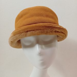 CAPPELLO IN VERO MONTONE CUOIO MADE IN ITALY
