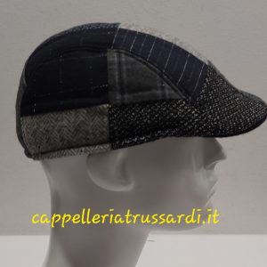 COPPOLA BERRETTO PATCHWORK BLU GRIGIO NERO BECCO D’OCA PURA LANA MADE IN ITALY