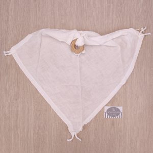 Mussola Doudou con dentaruolo in Legno – Wedoble – Bianco
